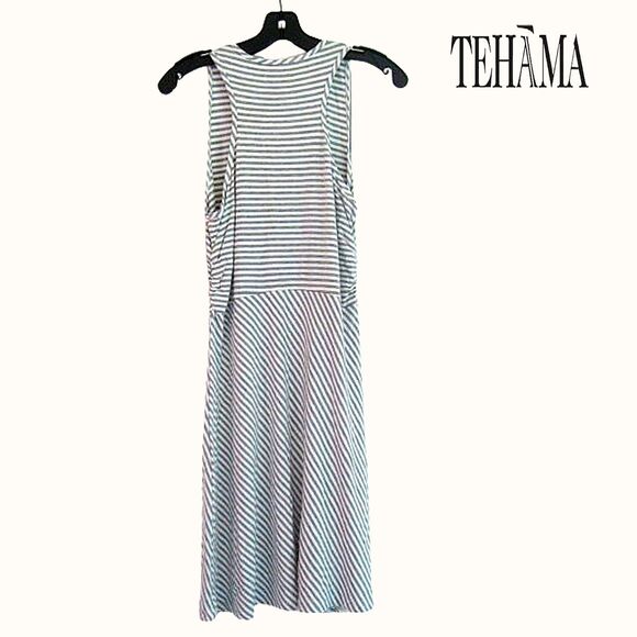 TEHAMA NEW Contrast Pinstripe Scoop Neck Racerback Fit&Flare Activewear Dress M - Picture 9 of 12